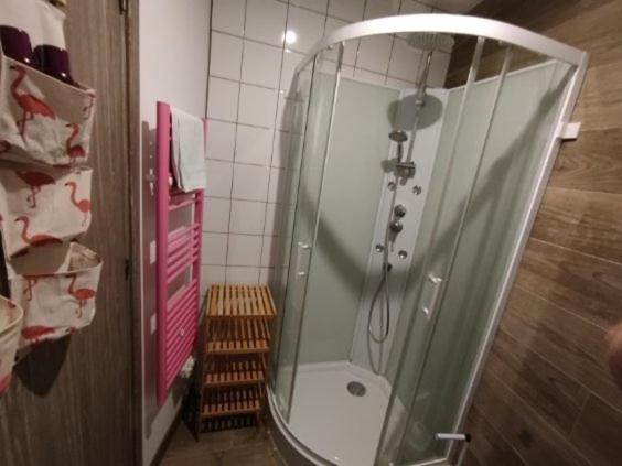 Maison Pink Flamingo Aeroport Tille 2 A 4 Personnes Exterior photo